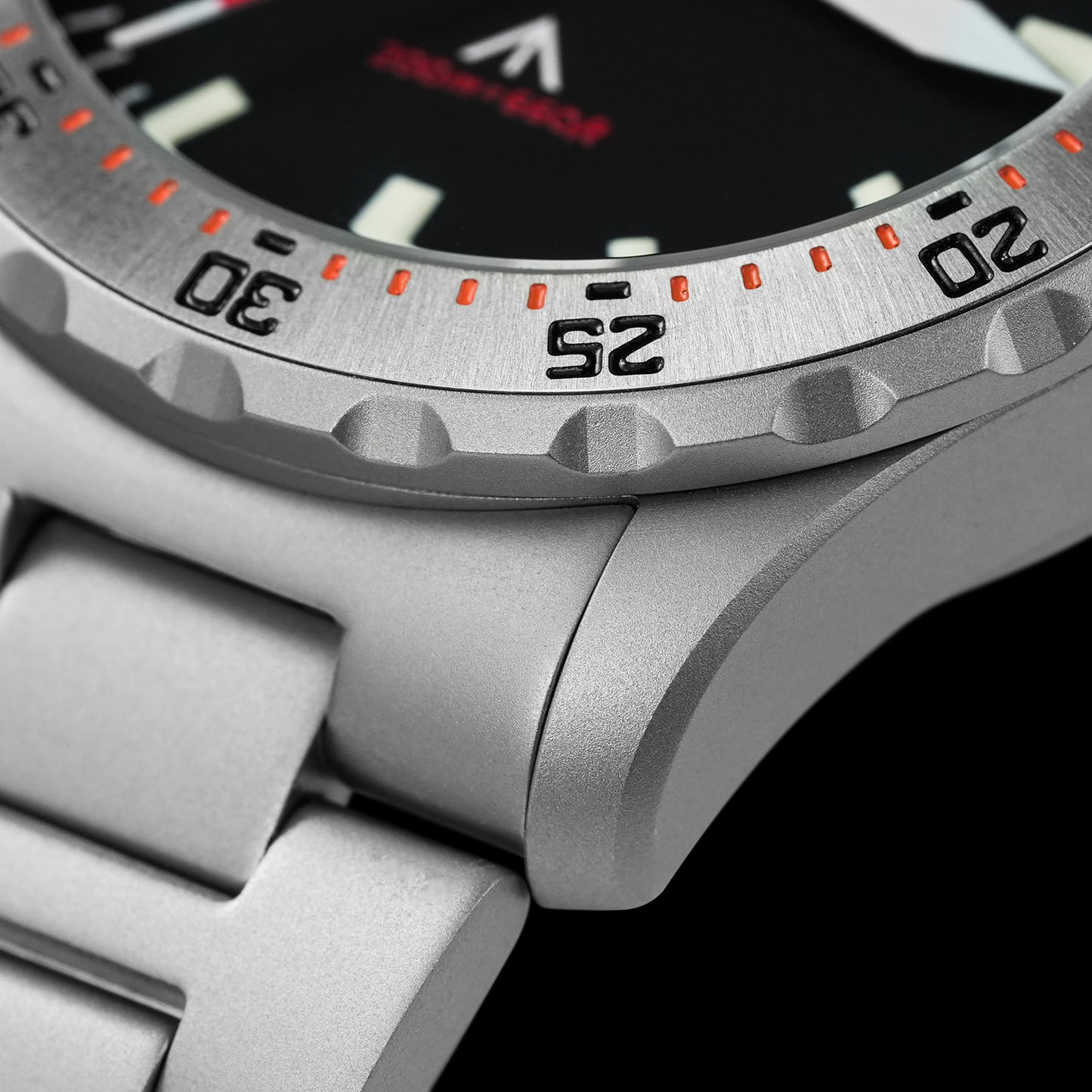 Militado ML16 39mm Sapphire Quartz Field Diver Watch
