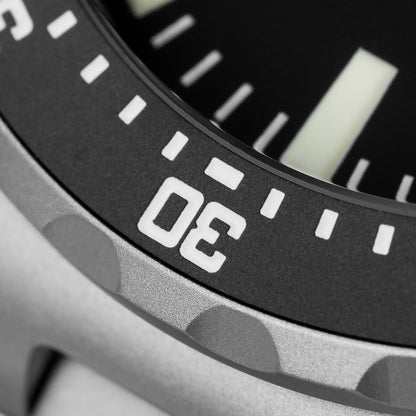 Militado ML16 39mm Sapphire Quartz Field Diver Watch