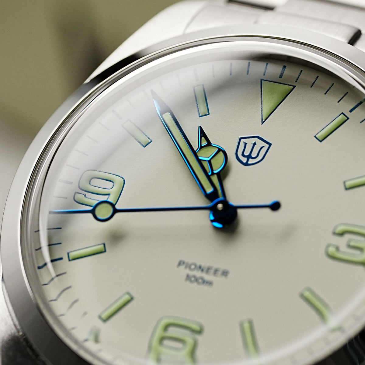 Watchdives WD1016 39mm VH31 Explore Men Watch