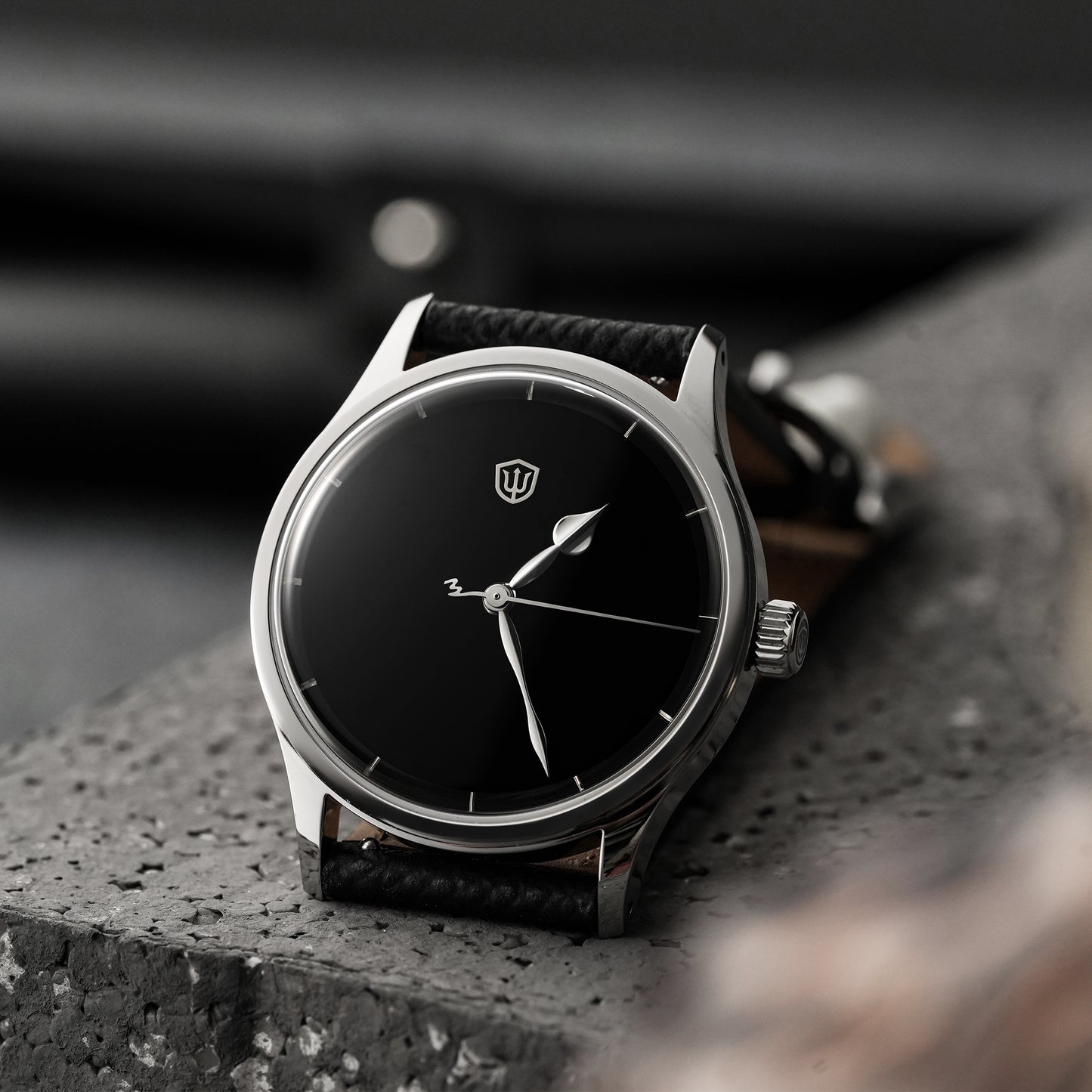 WDC Premier WD2008 36.5mm VH31 Dress Watch