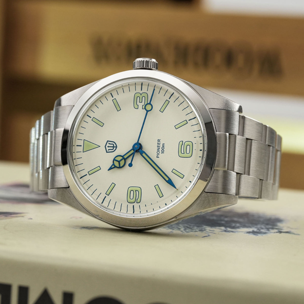 Watchdives WD1016 39mm VH31 Explore Men Watch