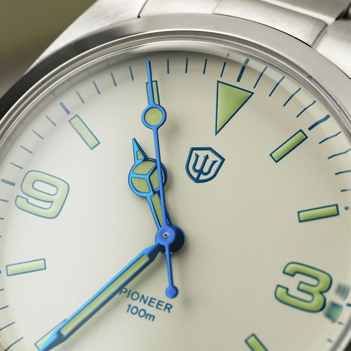 Watchdives WD1016 39mm VH31 Explore Men Watch
