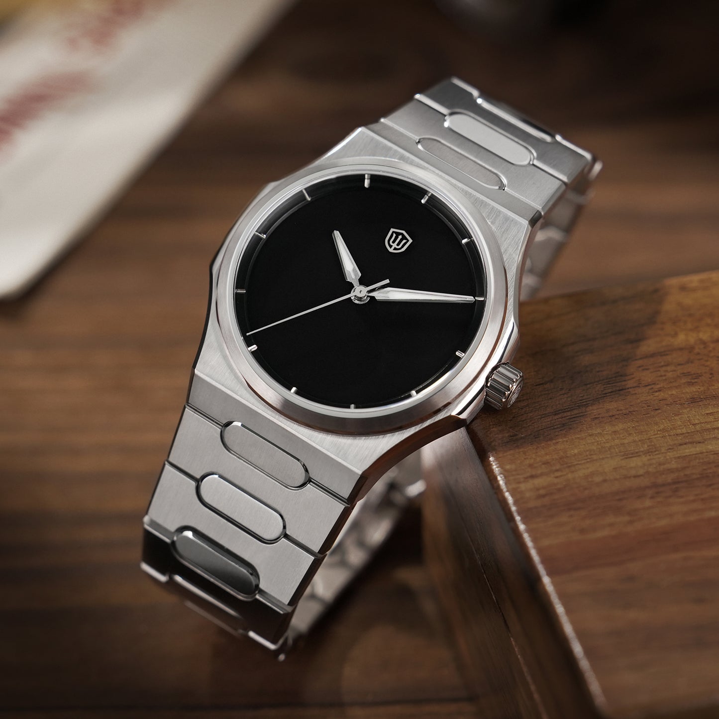 Watchdives WD0016 MUSOU Super Black — Ultra Light-Absorbing Dial
