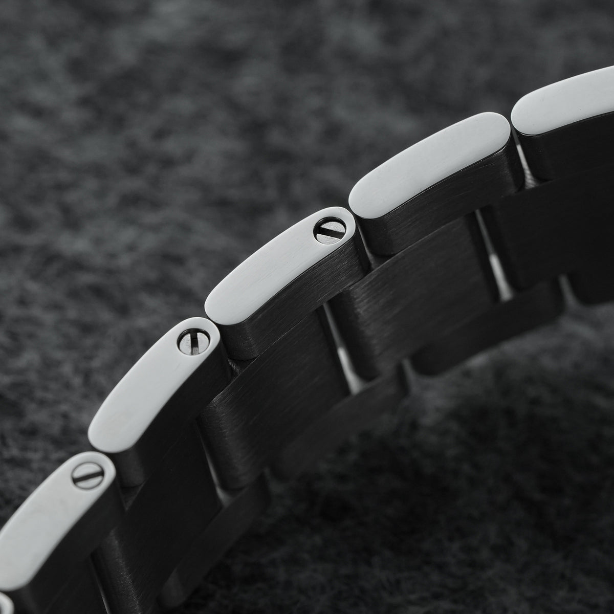 Watchdives WD1016 39mm VH31 Explore Men Watch
