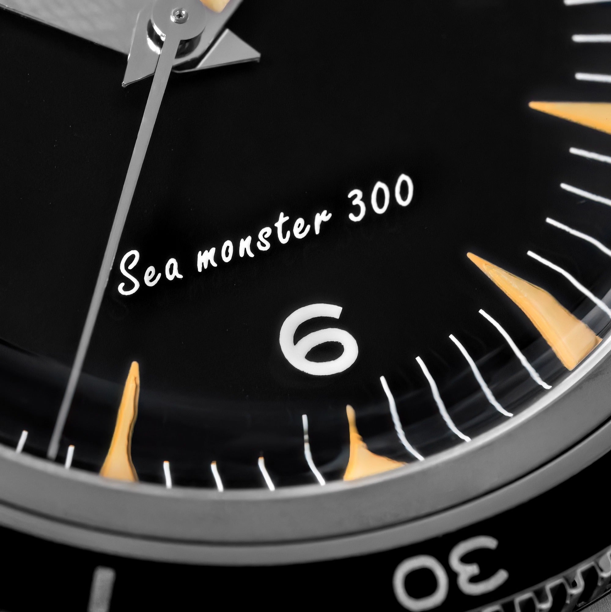 THORN 38mm Automatic Watch 1950s Tribute Collection T026 – Cronos