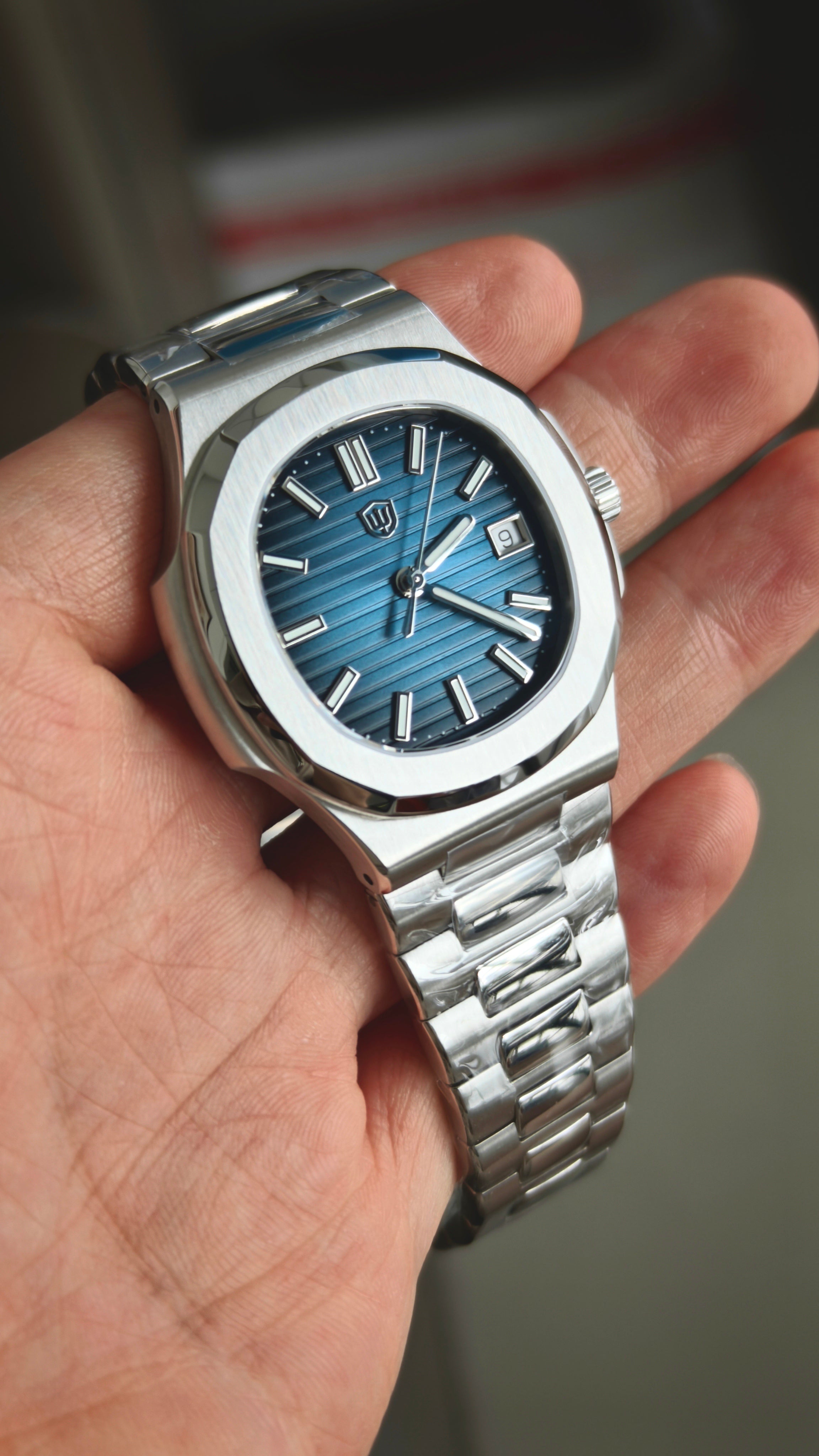 Watchdives WD0013B クォーツ 薄型 ノーチラスオマージュ 🔥EarlyBird🔥Watchdives WD0013B ETA HAQ F06.41 Men Watch – Cronos
