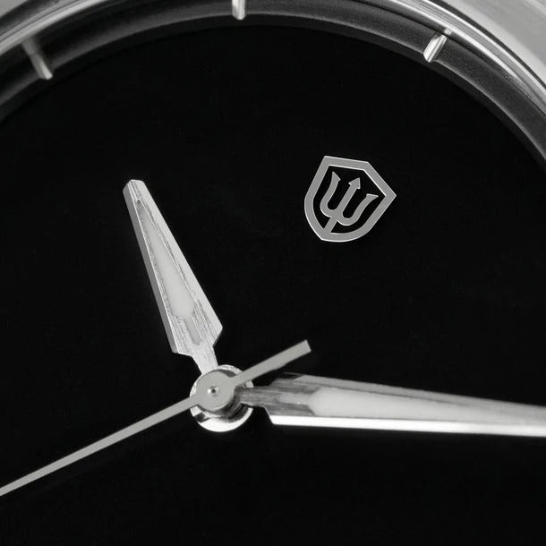 Watchdives WD0016 MUSOU Super Black — Ultra Light-Absorbing Dial