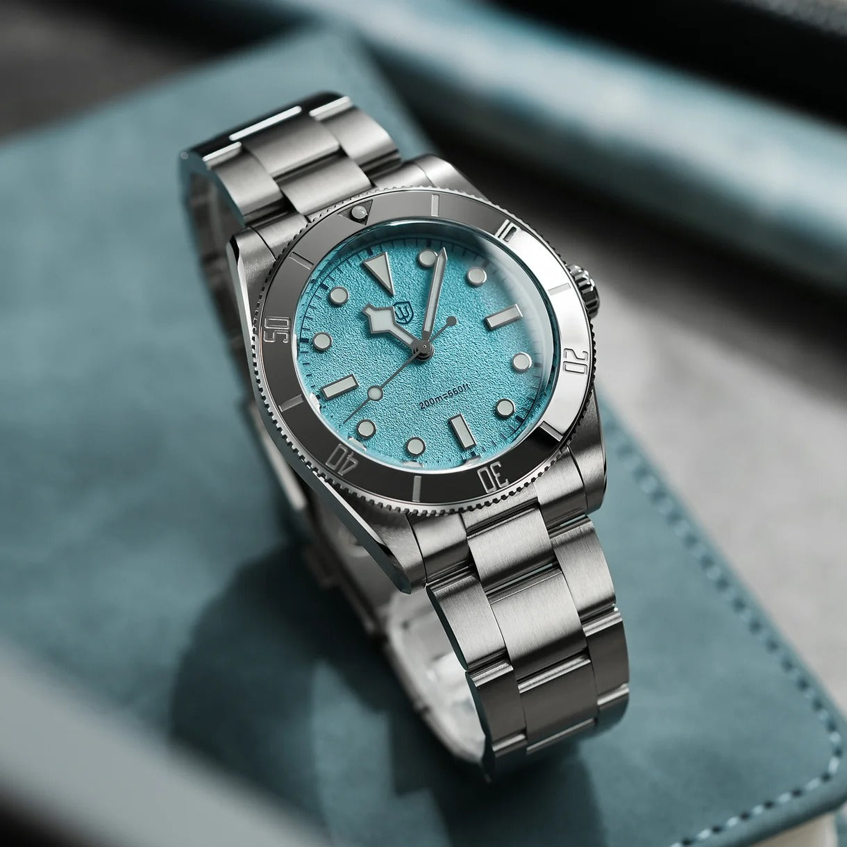 Watchdives WD7922 37mm VH31 Watch