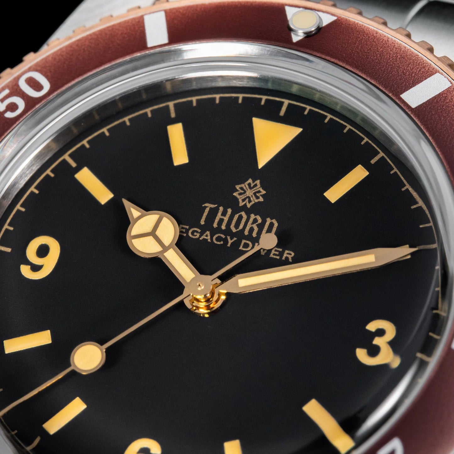 THORN 37mm PT5000 Automatic Dive Watch T028
