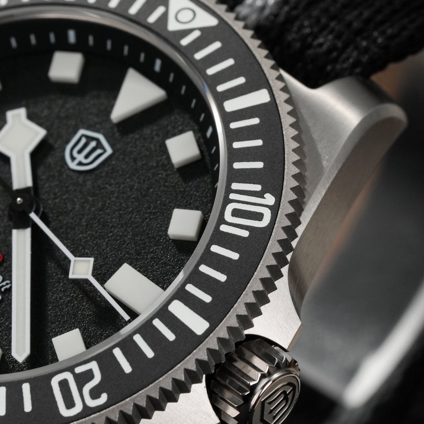 🔥WeeklyDeals🔥Watchdives 40mm EXD Titanium Diver Watch