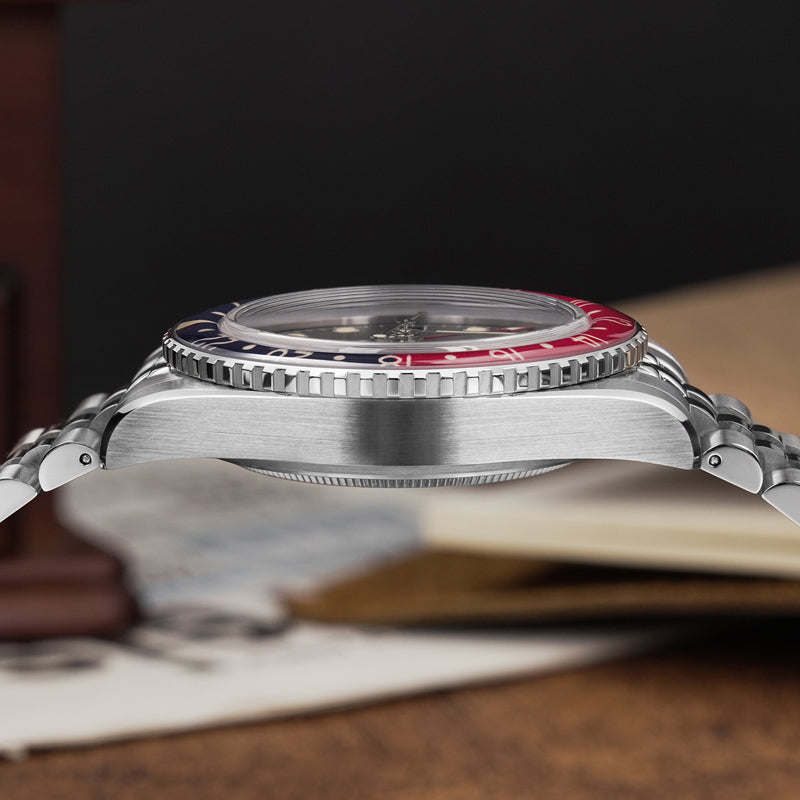 Watchdives WD6542 38mm GMT Men Watch