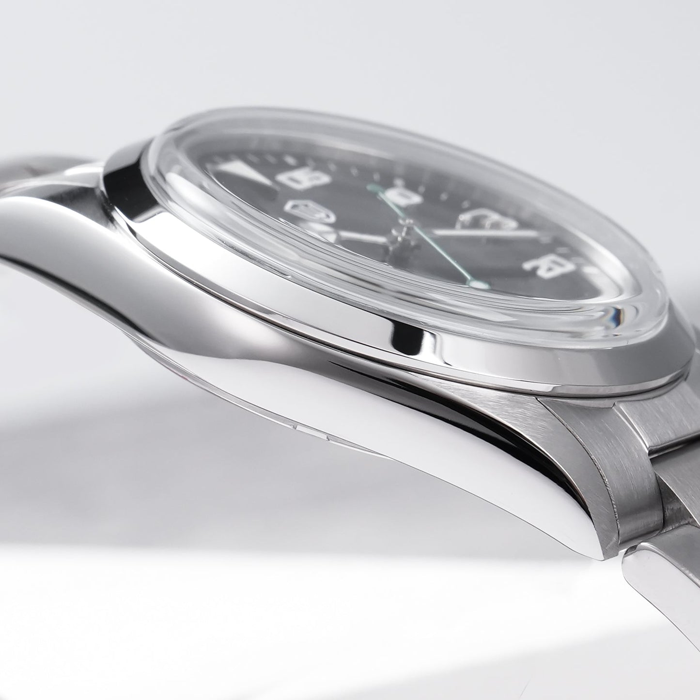 Watchdives WD1016 37mm VH31 Explore Men Watch V3